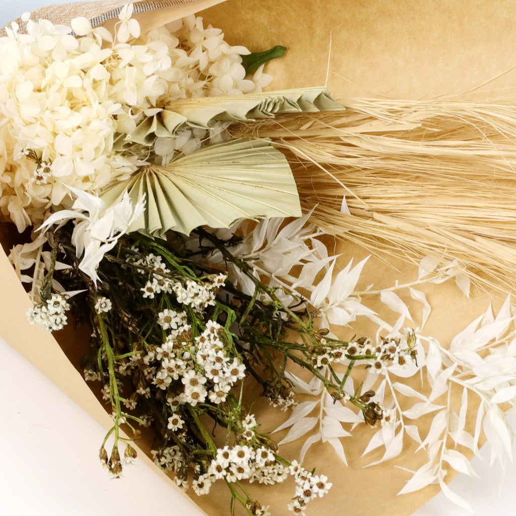 Daisy Daydream Dried Flower Bouquet
