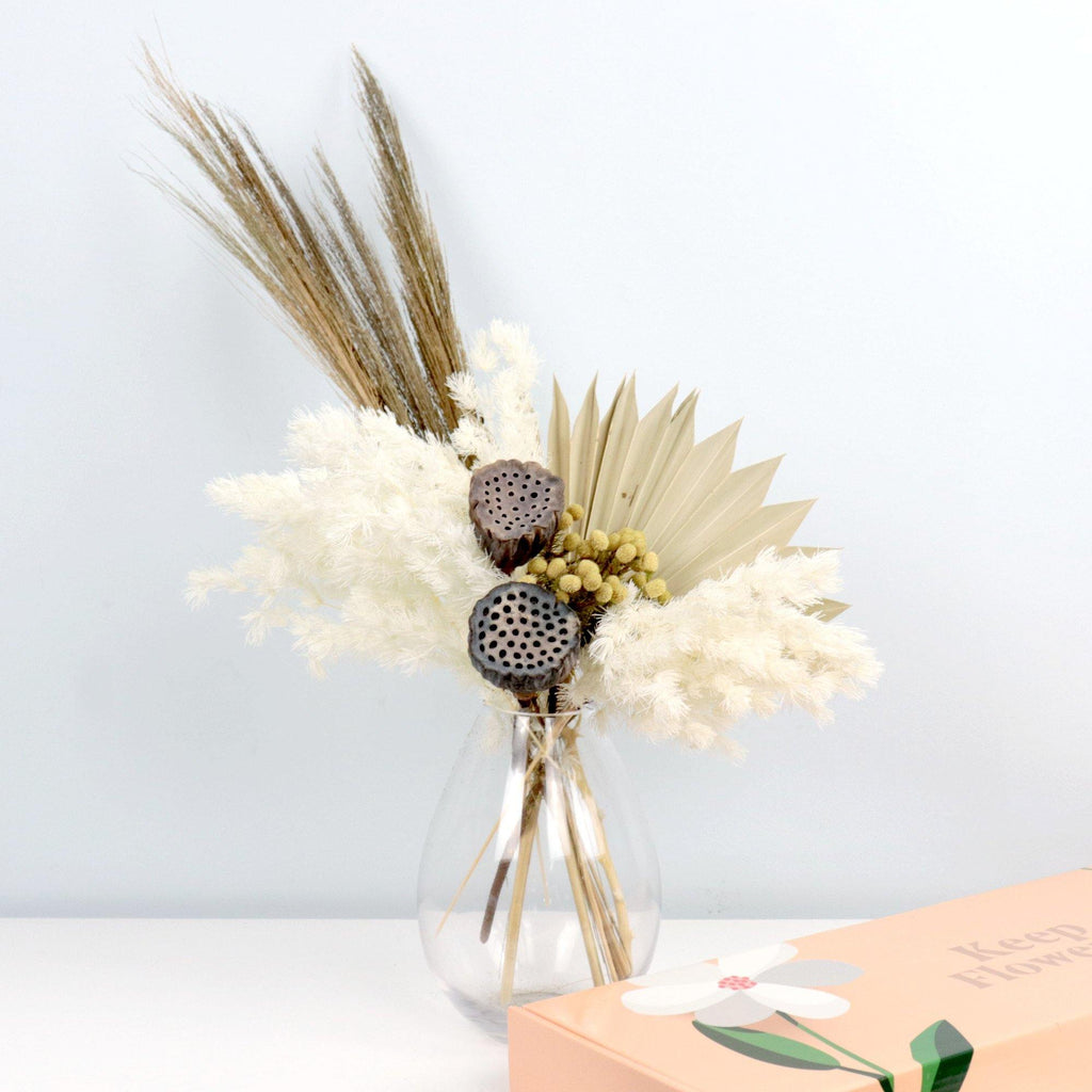 How To Make A Simple Dried Flower Arrangement 